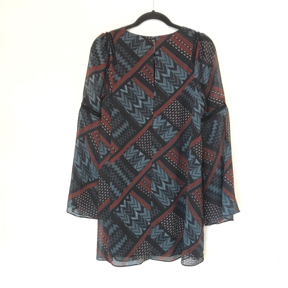 Bcbgeneration Size S Geometric Pattern Shift Mini… - image 7